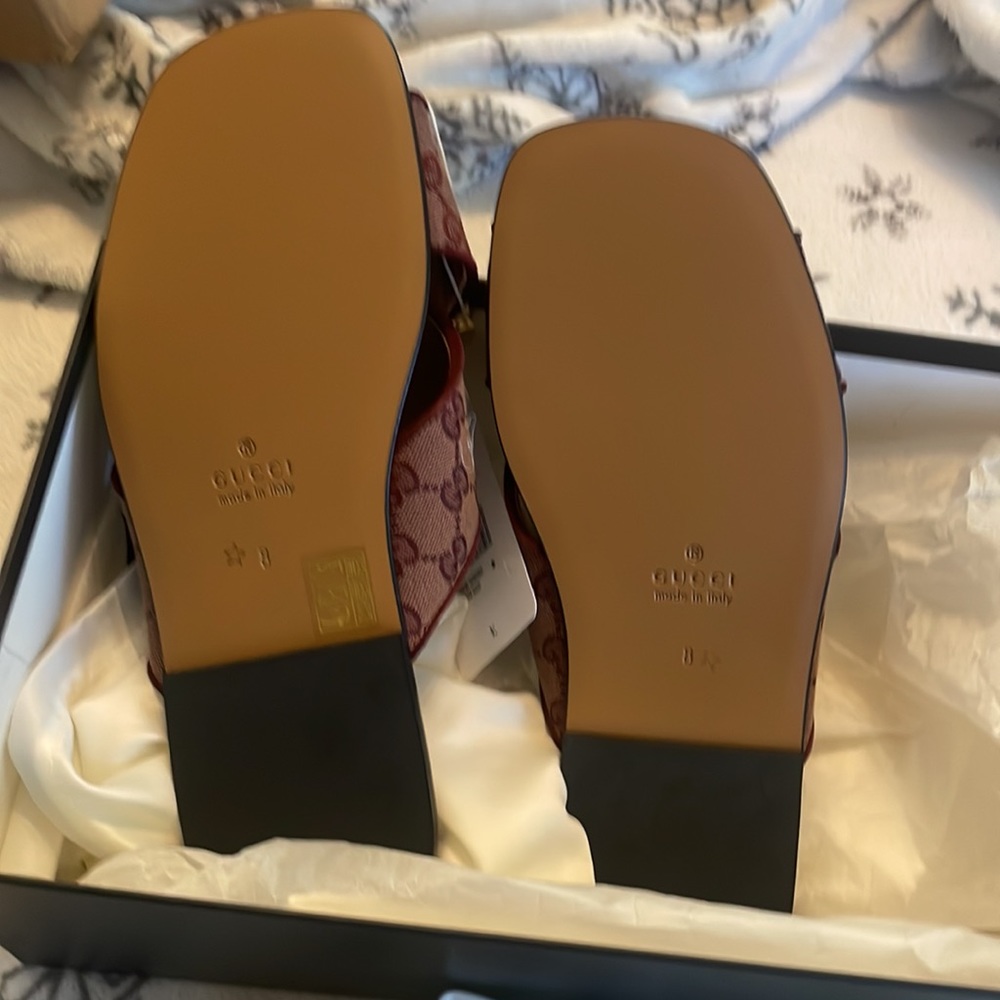 Gucci unisex slippers - Picture 5 of 6